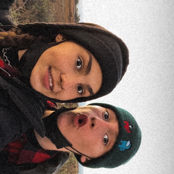 Meet your Posher, Julia - Picture 1 of 1